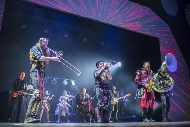 Berlin Show Orchestra Claire Garvey Fashion