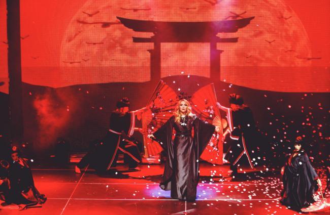 Opernsängerin Sopranistin Opera Show by Arina Domski