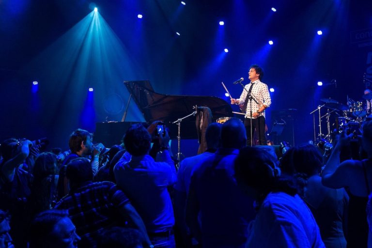 Jamie_Cullum_at_the_North_Sea_Jazz_Festival_2015-Simon-Bierwald