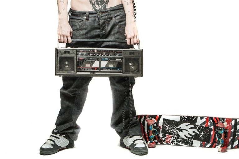 musik-80er-pexels-1669 Musik und Bands der 80er Jahre