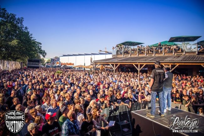 eventmanager-thunderbikes-konzert-buehne