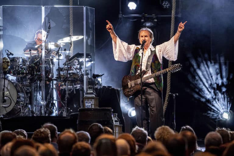 Entertainment Themen der Woche KW45 Entertainment Bilder des Tages Chris de Burgh live in der Osnabr¸ckhalle. Osnabr¸ck, Chris De Burgh Booking