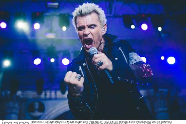 Billy Idol Live at Brescia Summer Festival 2015 Billy Idol performing live on stage at the Brescia Billy Idol Live on Stage, Billy Idol Booking, Künstlerinformation,