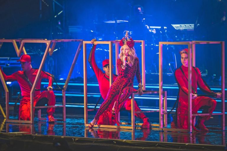 Melt Festival 2015 Sängerin Kylie Ann Minogue während eines Auftrittes im Rahmen des Melt Festiva Kylie Minogue Booking Stefan Lohmann Artist Relations Management